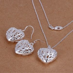 Necklace & Earrings set heart shape